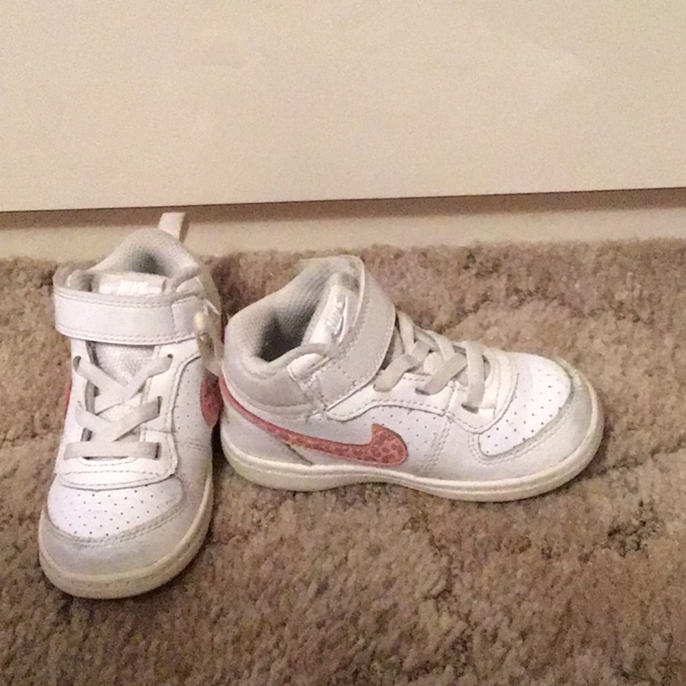 Nike kids white and pink sneakers